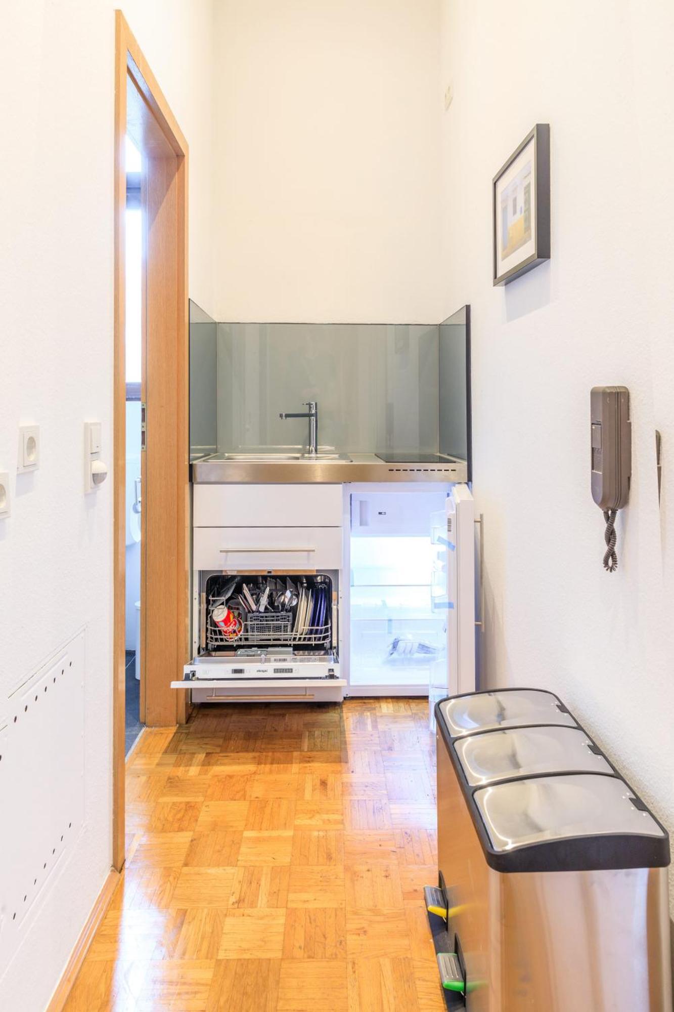 Charming City Apartment With Parking Spot 뷔르츠부르크 외부 사진